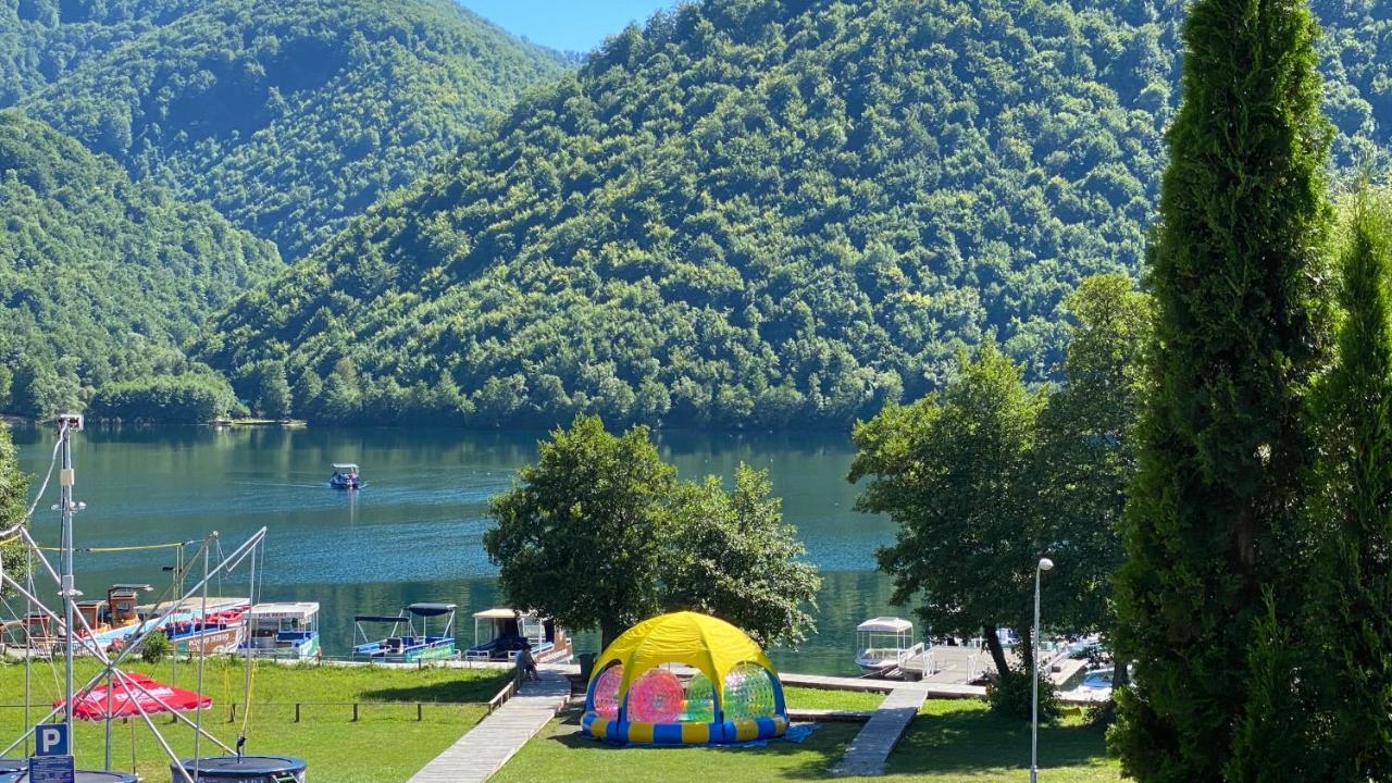 Hotel Plivsko Jezero Jajce Exteriör bild